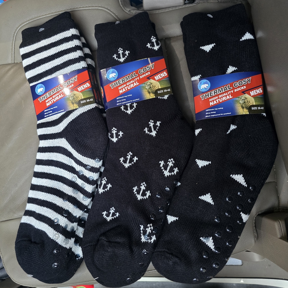 Men's Black and White Socks Set
